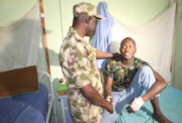 THEATRE COMMANDER PAYS VISIT TO HOSPITALISED TROOPS … Inspects Medical Facilities